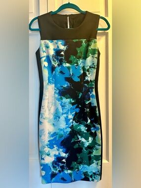Sleeveless Blue Green Abstract Print Sheath Dress